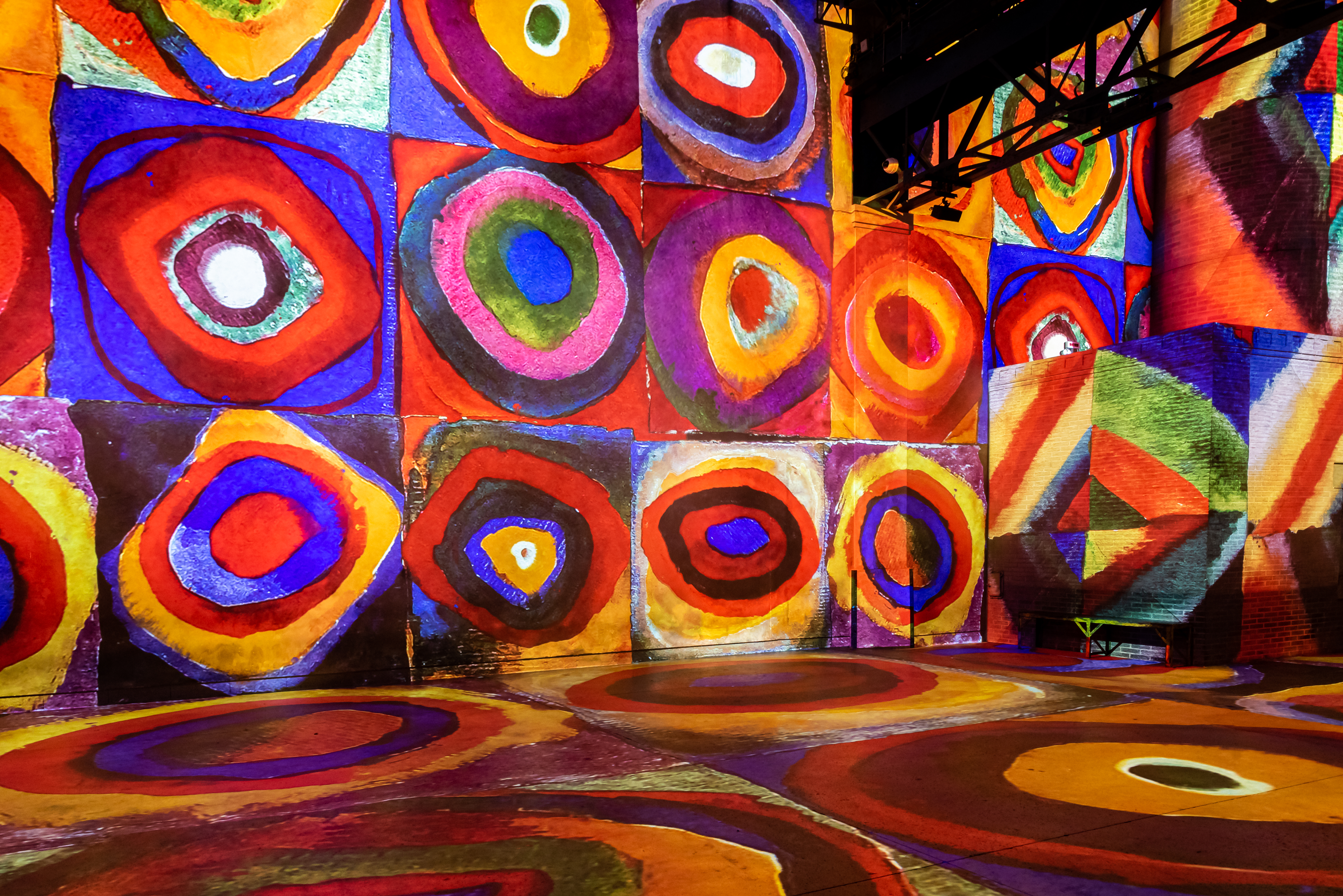 Exhibition Kandinsky in Paris | Atelier des Lumières